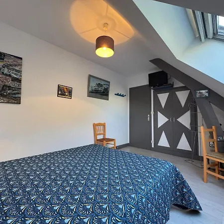 Chez Dodo - 9pers- Parking - Bugatti Circuit